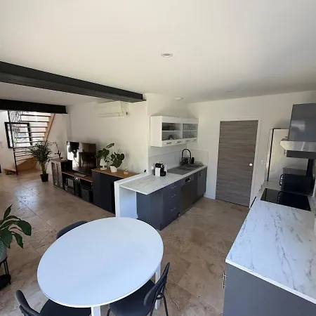 Arene Maison De Renovee, Spa, Clim, 6 Pers * Nîmes