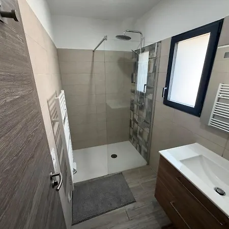Arene Maison De Renovee, Spa, Clim, 6 Pers *